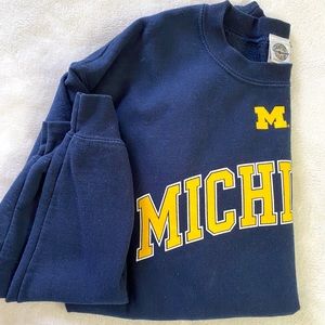 University of Michigan Wolverines sweatshirt